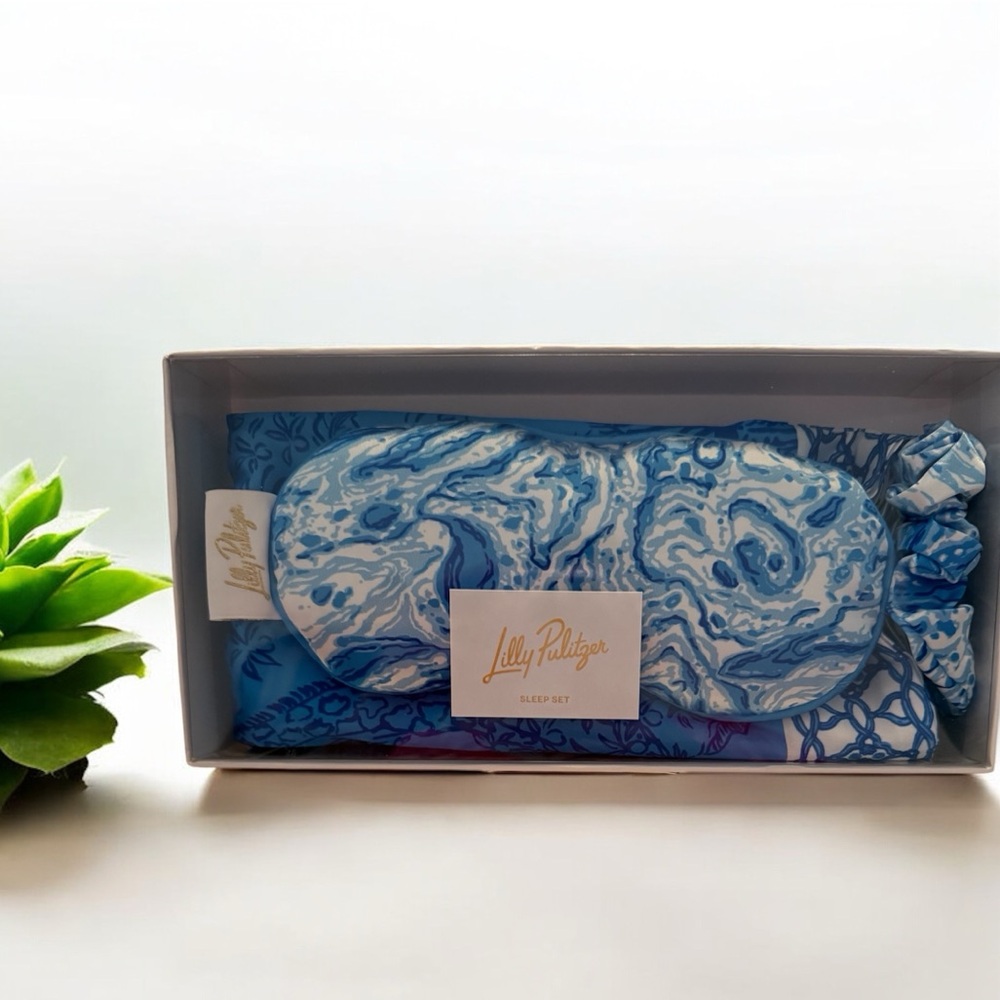 Lilly Pulitzer Marble Blue Sleep Mask Set